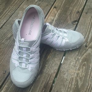 Skechers sneakers