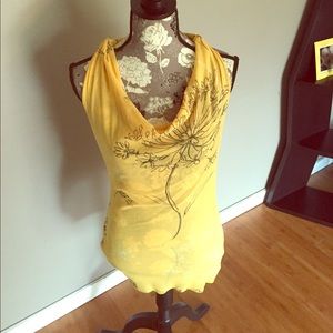 Adorable yellow tank top