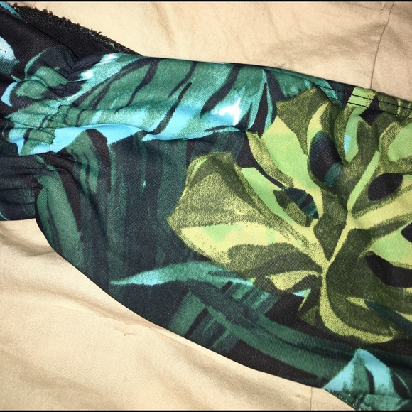 AA swim top
