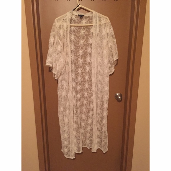 White lace kimono / bathing suit cover up