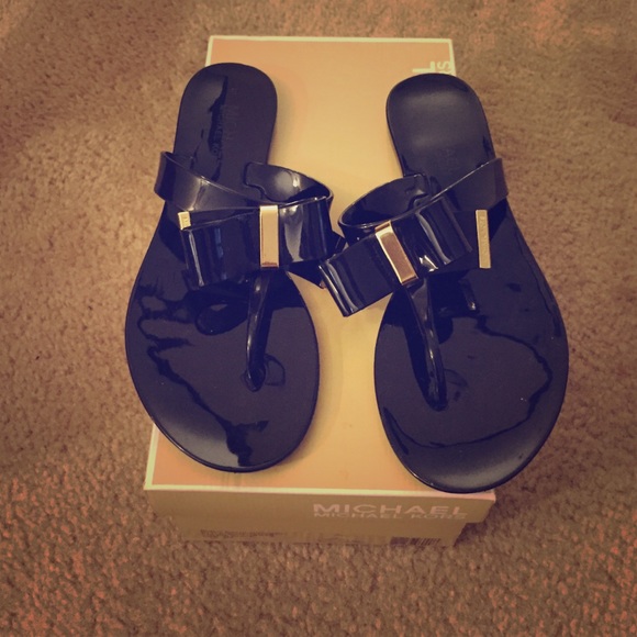 Brand new Michael Kors Bow sandals