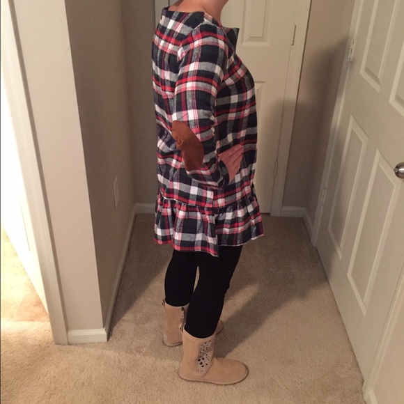 NOT AVAILABLE  10/1 HPPlaid Tunic - Picture 4 of 4