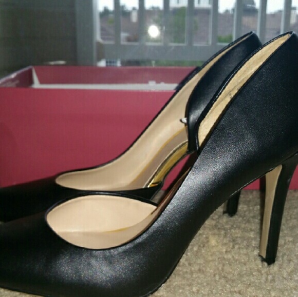 Worn once Classy Business Pumps