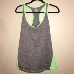 Old navy active tank