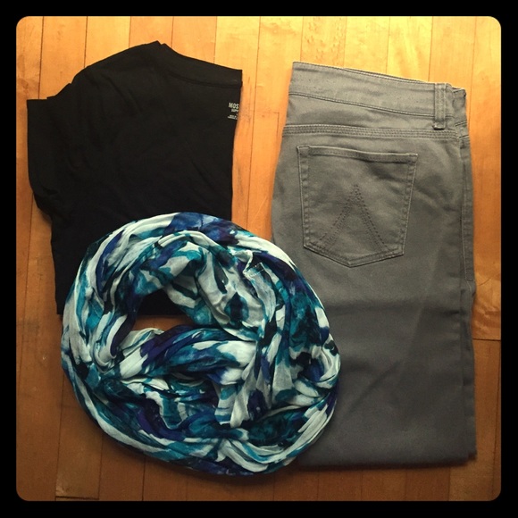 Delia's Gray Skinny Jeans