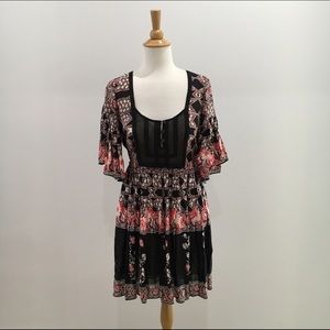 Free people print dress. Size: XS