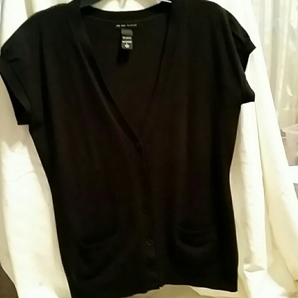 NEW YORK & COMPANY SWEATER