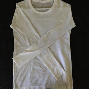 White Lulu lemon long sleeve shirt