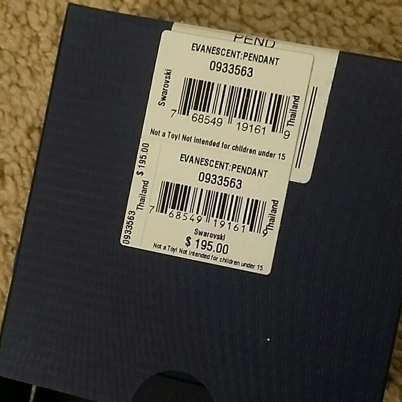 Swarovski necklace - Picture 2 of 3