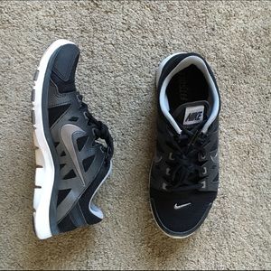 Women's NIKE FITSOLE TRAINING shoes