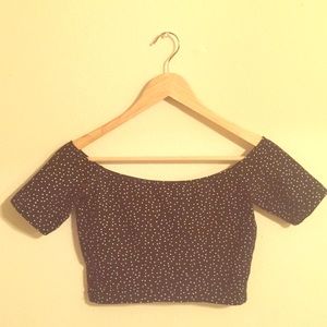 Over the shoulder American Apparel!