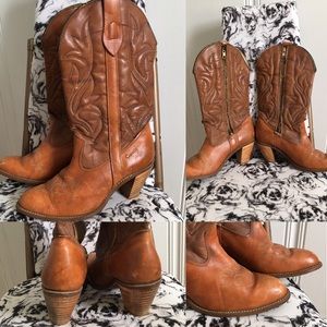 SALE!!! VINTAGE Capezio Boots SZ 8 1/2 - 9