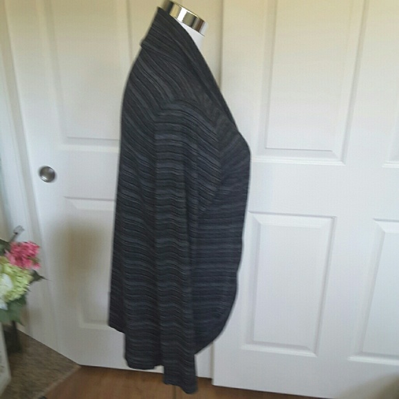 Subtle striped open front sweater - Picture 3 of 4