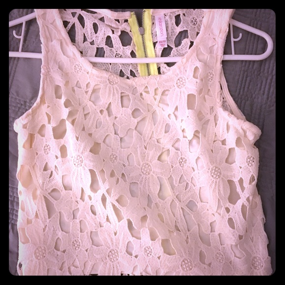 Crop top