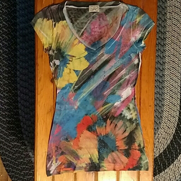 Graphic tee