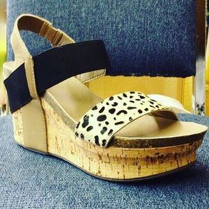 Corkys cheetah wedges