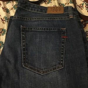 Gap 1969 classic fit jeans
