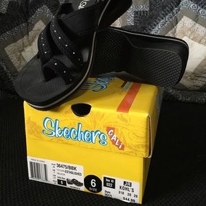 Skechers black/rhinestone stretchy sandal Sz. 6