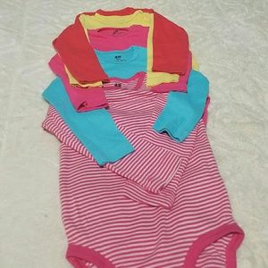 H&m infant body shirts