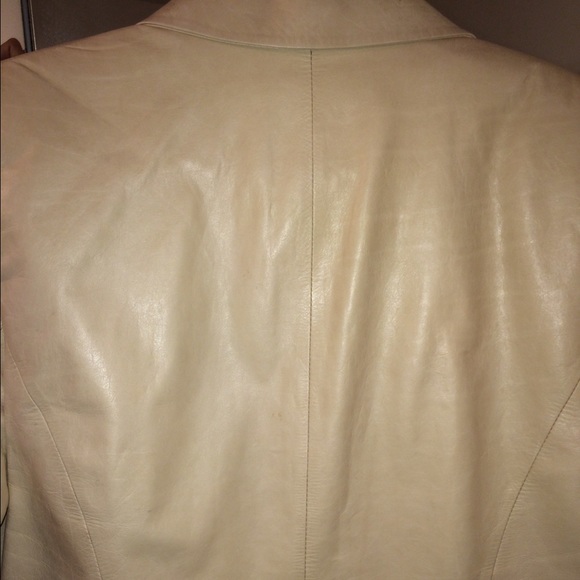 Leather jacket - Picture 3 of 3