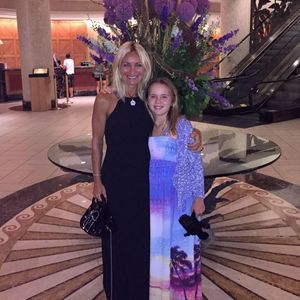 Meet your Posher, Suzanne