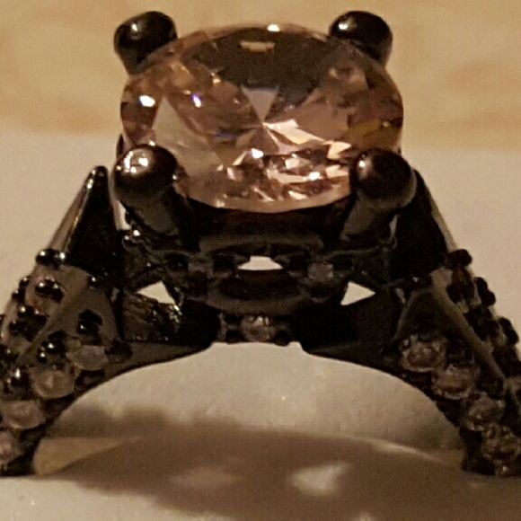 ๐SALE๐ Pink Sapphire and black pewter ring - Picture 2 of 2