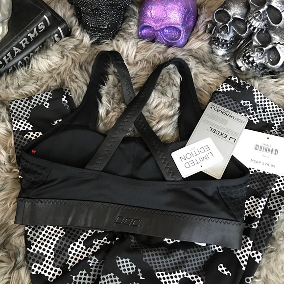 Limited edition Lorna Jane thrill seeker sport bra - Picture 2 of 6