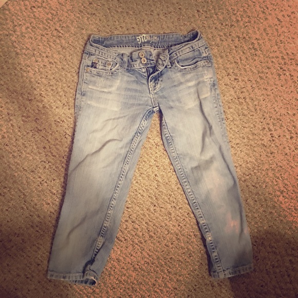 Miss Me Jean capris - Picture 1 of 4