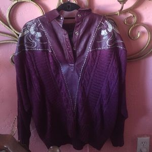 Super vintage 80s sweater with leather panel