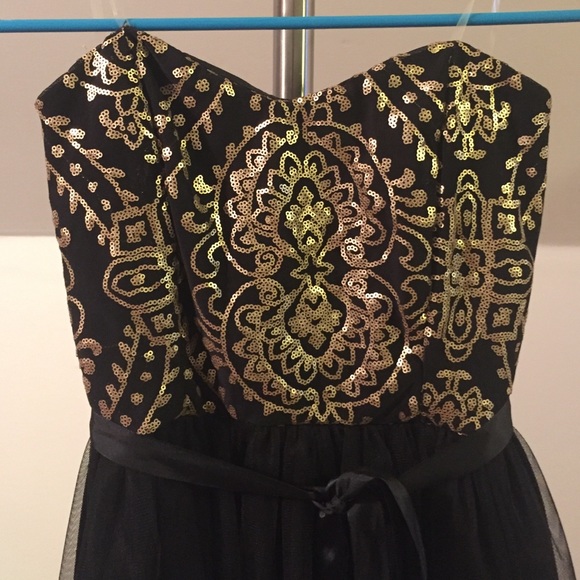 Sequined Little Black Dress - Picture 2 of 4