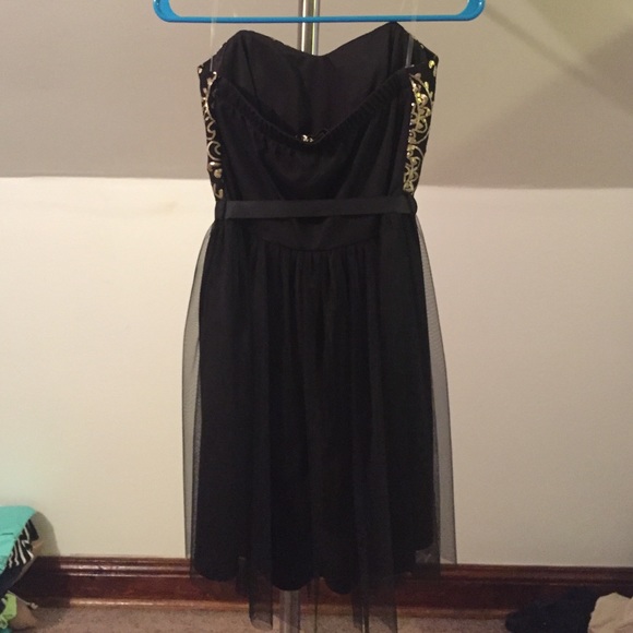 Sequined Little Black Dress - Picture 3 of 4