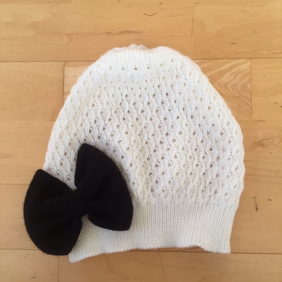 White Knitted Beanie with Black Bow