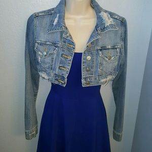 Cropped denim jacket