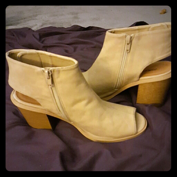 Maurices booties