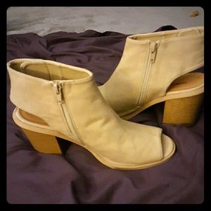 Maurices booties
