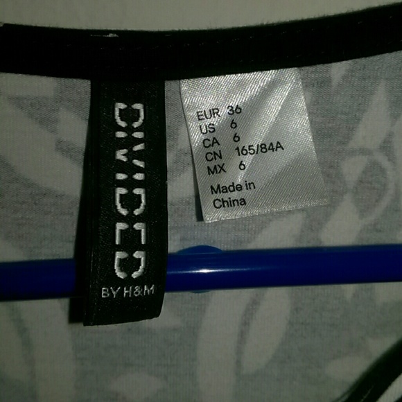 Geometric Print Mini - Picture 2 of 3