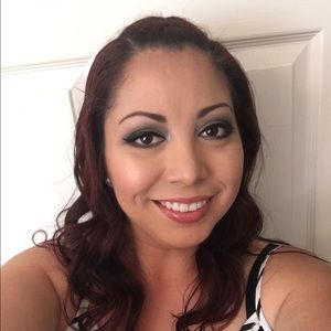 Meet your Posher, Jeanette