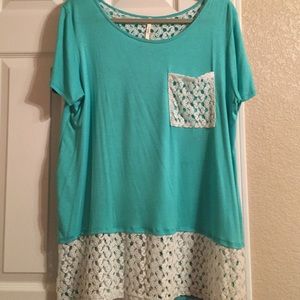 Super cute boutique top