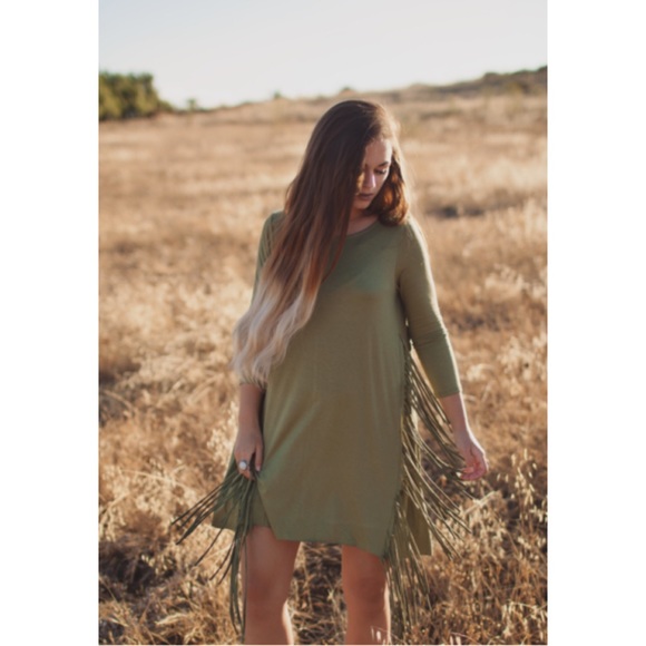 Dresses & Skirts - HP Oliver Fringed Long Sleeve Tunic Dress