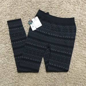 Printed black fleece leggings