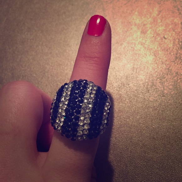 Black & diamond color striped ring cubic zirconia