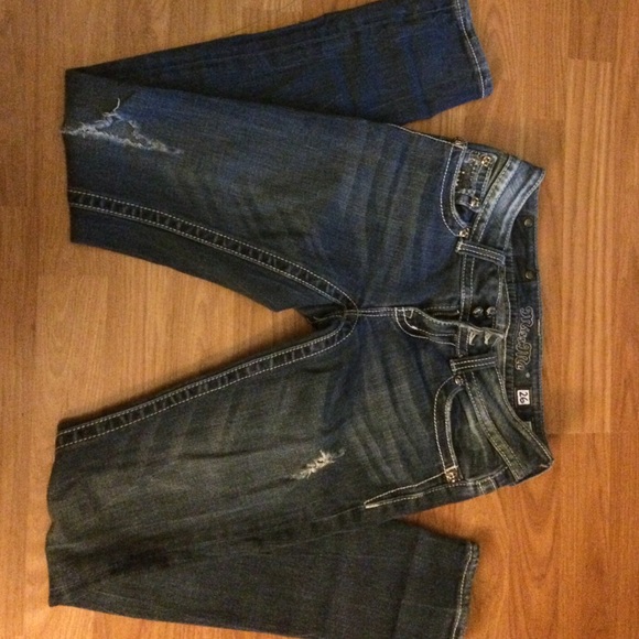 Traded - Picture 2 of 3