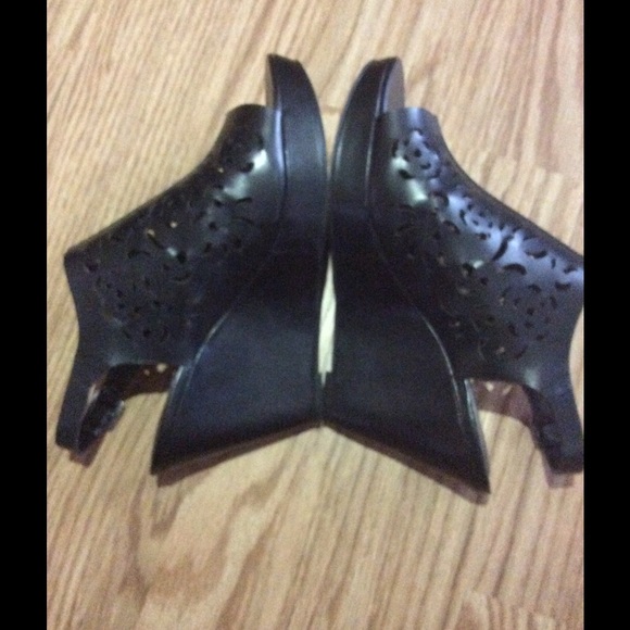 đź’ŁTAHARI Sandals - Picture 3 of 4