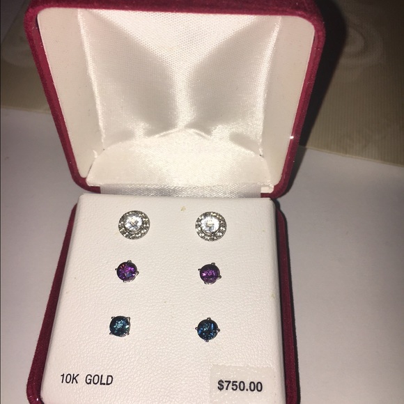 Diamond earrings - Picture 1 of 2