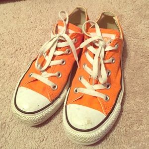 Orange converse size 6 in women's