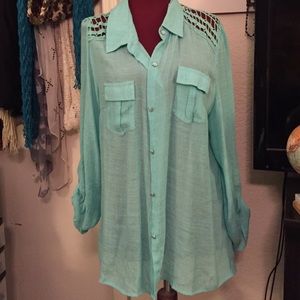 Cute button up blouse WITH XL matching tanktop