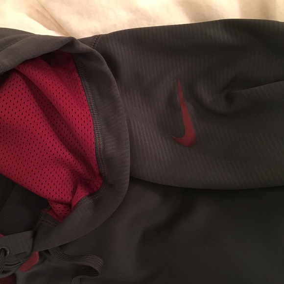 NFL Redskins Nike Hoodie - Picture 4 of 4