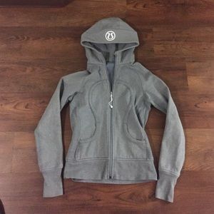 Lululemon light gray jacket