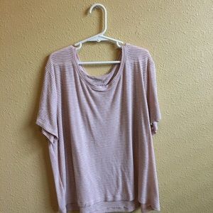 pink Aeropostale t shirt