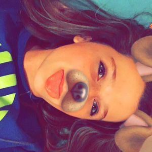 Meet your Posher, Macey